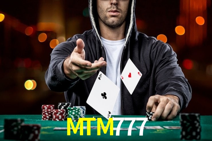 Interfaz de la app móvil MTM777 en un smartphone moderno